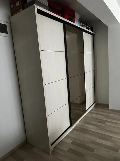 Apartament cu 2 camere semidecomandat în Rahova