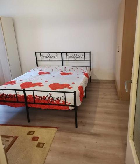 Garsonieră decomandată în Șagului