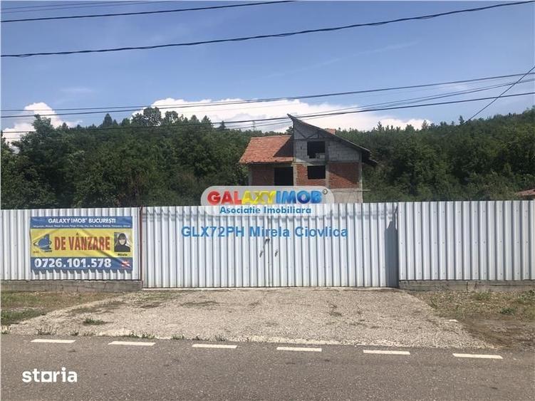 Casă cu 6 camere cu Teren 1513 Mp în Cornu