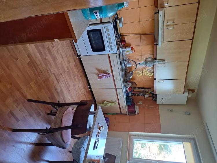 Casa-Vila ultrafinisata in regim D+P+E cu toate utilitatile pe 900 mp,teren - 10