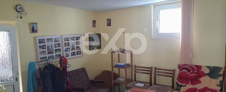 De vânzare casă , 4 camere, 2 bai, 2 bucătarii, zona Viile Noi, Constanta - 1