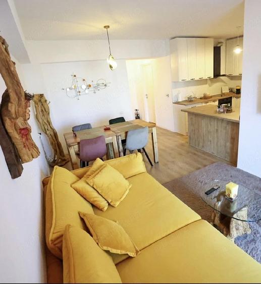 Apartament Centru Re?i?a - 4