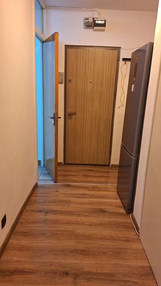 Garsoniera decomandata etajul 3 Brancoveanu Spitalul Marie Curie libera - 9