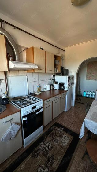 Inchiriez apartament - 3