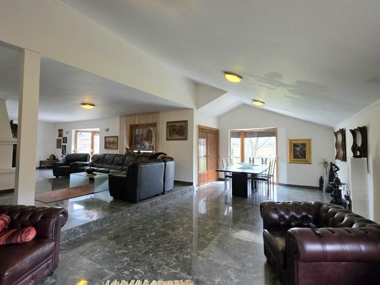 Vila deosebita de vanzare in Otopeni langa ''Ana Aslan'' - arhitectura germana - 8