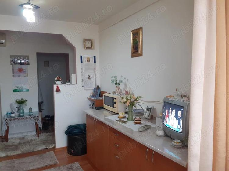 Vanz. Apart..2 cam. cf.1 dec, et.4 supr. utila 50.mp.+ balc.7 ml., aproape str.Randunici, Zona Obor - 8