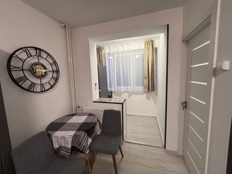 Titan chiar langa metrou, GARSONIERA LUX, PRIMA INCHIRIERE, bloc mixt - 5