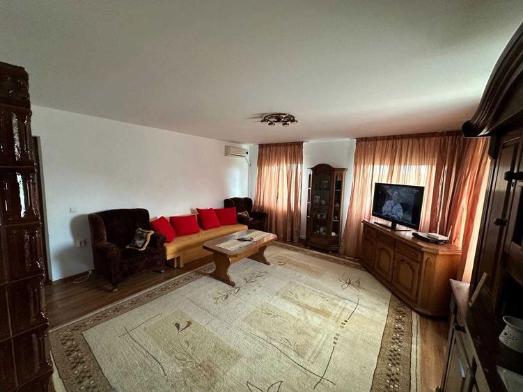 Casa cu iesire la lac | 2.453 mp teren | Panouri fotovoltaice 9 kW, sat Naipu judet Giurgiu - 3