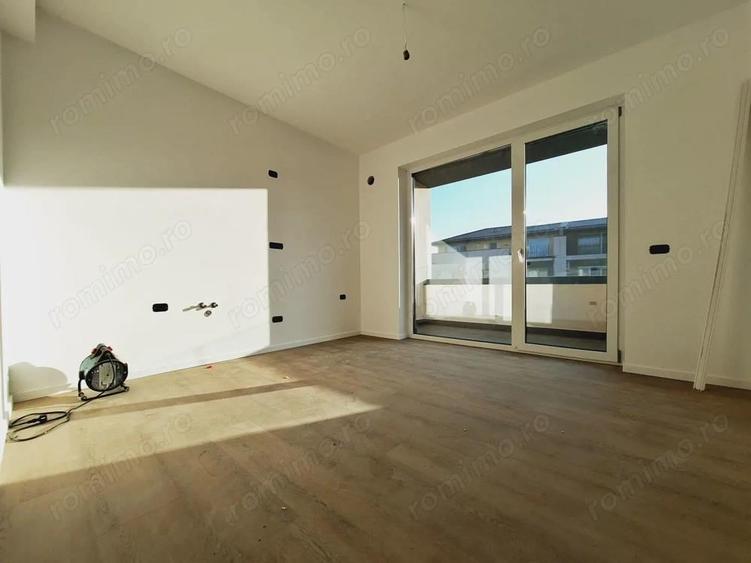 3 camere.Pe doua niveluri.Luminos.Spatios - 2