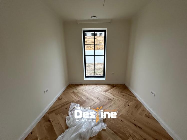 Casa individuala 120mp Teren 360mp Loc parcare terasa si curte generoasa Rediu - 5