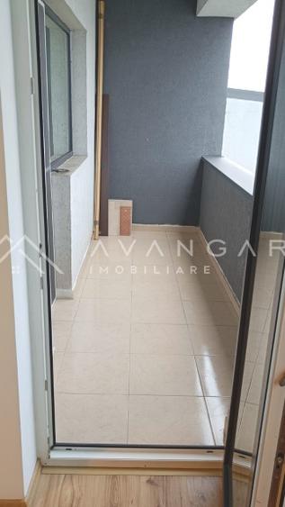 Apartament cu 2 camere semidecomandat, mobilat în Florești