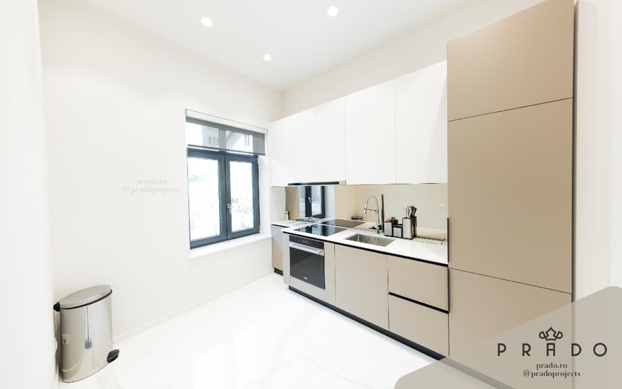 Casă contemporană, complet renovată, cu două corpuri și curte - Centru - 11