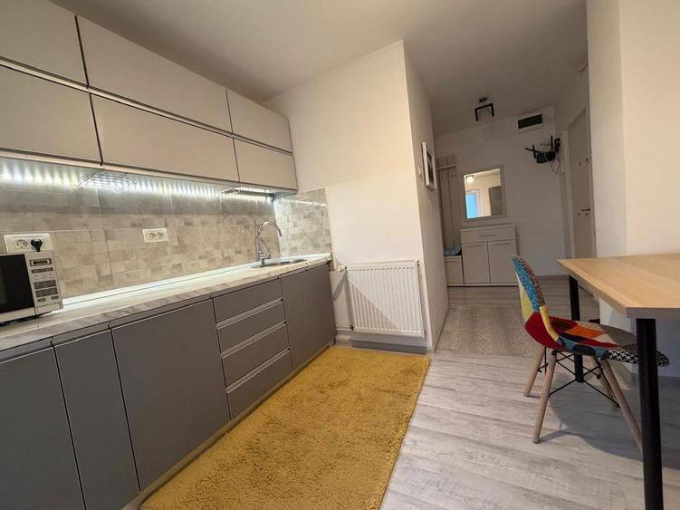 Apartament 3 camere, 2 bai, etaj 1, Maracineni blocuri, zona Zaris - 1
