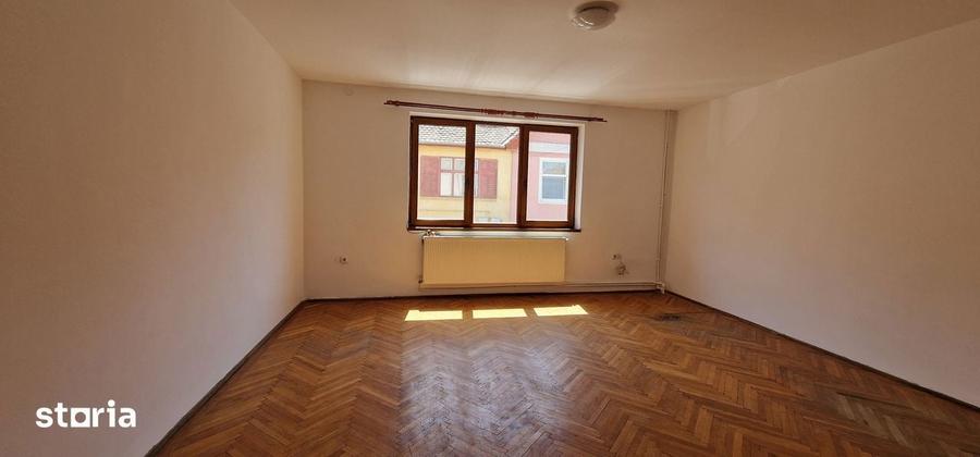 Casa 210 mp, tip duplex, 300 mp curte libera, zona Trei Stejari - 13
