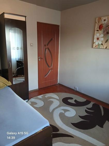 Inchiriez apartament 2 camere ,baie ,bucatarie, hol. - 8