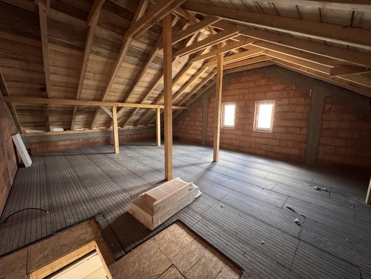 DIRECT DEZVOLTATOR, POD MANSARDABIL, TOATE UTILITATILE - 8