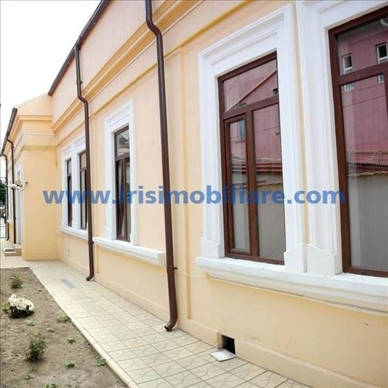 Birou, de 150 mp, în Central