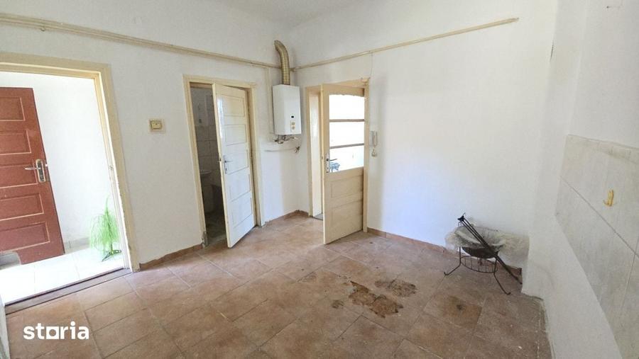 Casă cu 2 camere cu Teren 20 Mp în Central
