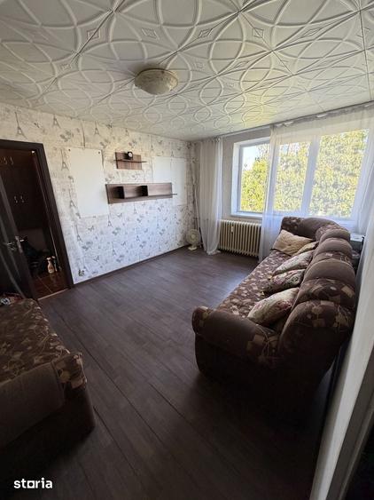 Apartament cu 2 camere semidecomandat în Calea București