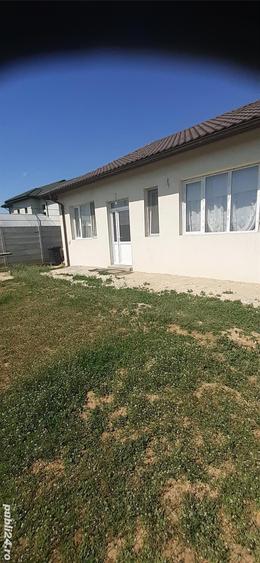 De vanzare casa la curte - 7