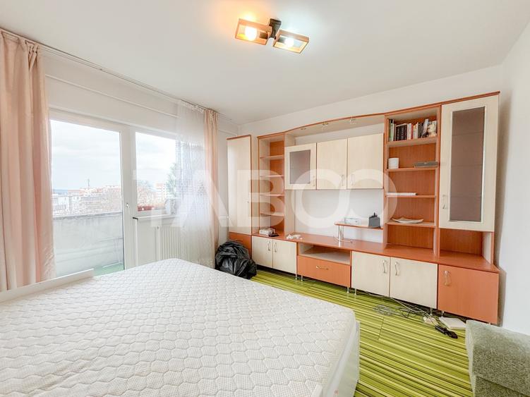 De vanzare apartament 3 camere decomandate in Cartierul Zorilor - 2