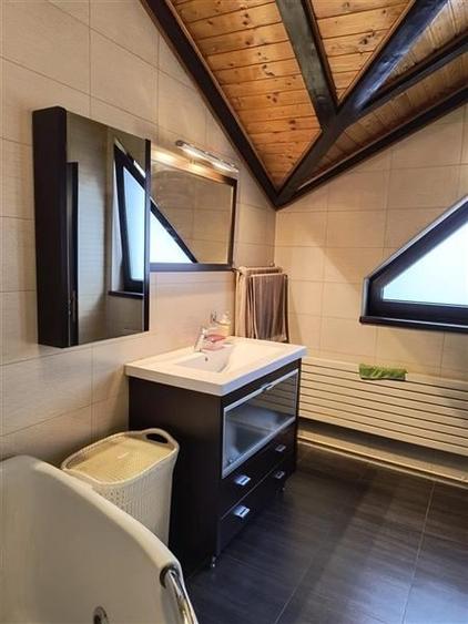 Vila deosebita cu spatiu de curte, situata in cartierul Florilor, Brasov - 23