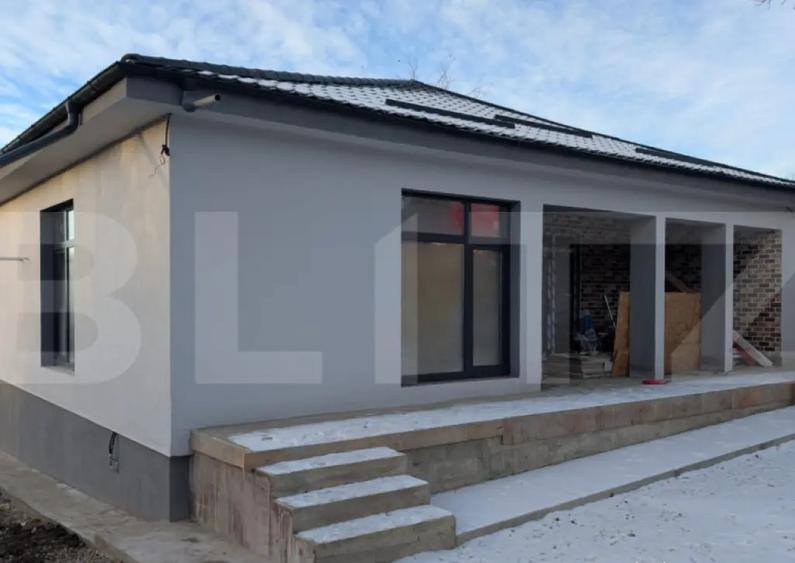 Casa individuala 3 camere 144 mp utili, teren 900mp, Razv - 2