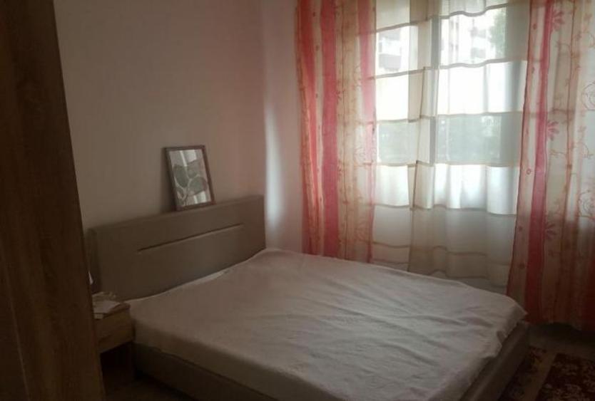 THEODOR PALLADY – 1Decembrie  Apartament 3 camere  - Renovat, 70mp. Centrala - 2