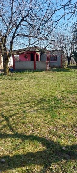 DE VANZARE TEREN 10 ARI CU CASA DE VACANTA - 4