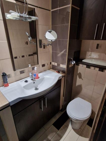 Piata Veteranilor Proprietar inchiriez apartament 3 camere - 3