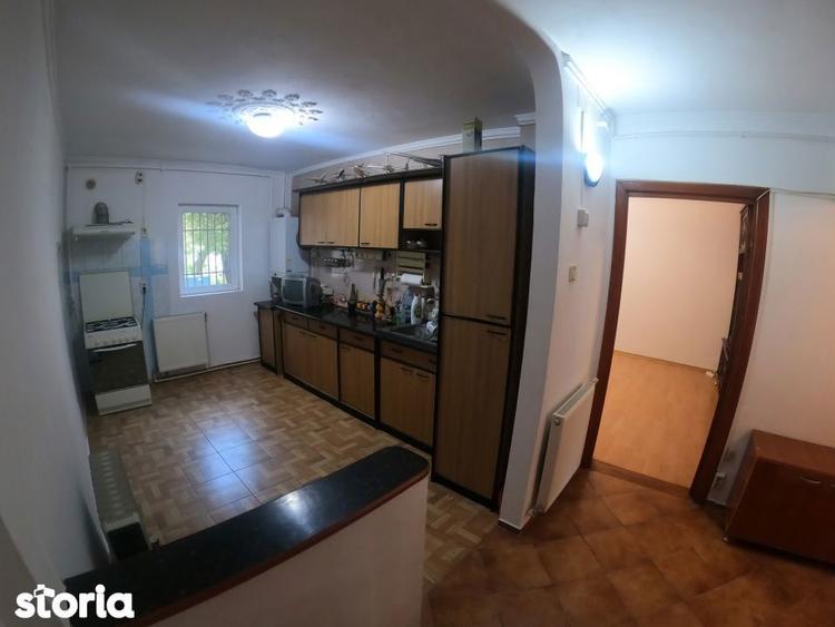 Apartament de 3 camere, 73 mp decomandat la parter inalt - 12