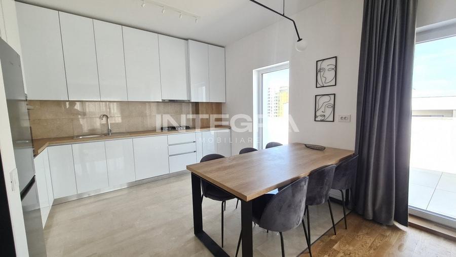 Penthouse Cu Lift Propriu, 4 Camere si Garaj Pentru Doua Masini, Buna Ziua. - 7