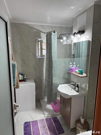 apartament 3 camere decomandat - 2