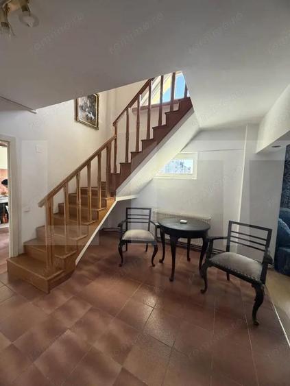 Apartament Spa?ios cu Etaj 4 Camere Zona Intim - 4