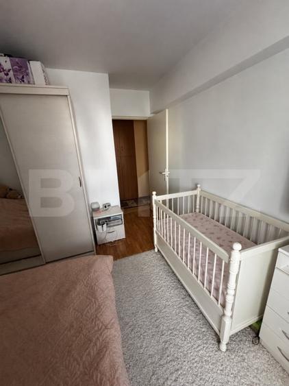 Apartament cu 3 camere decomandat, mobilat în Reghin