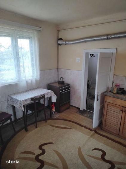 Casă cu 2 camere cu Teren 100 Mp în Central