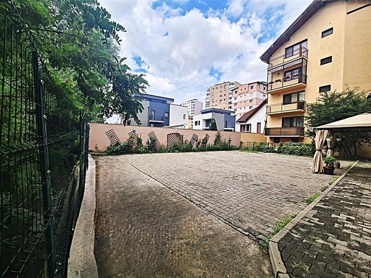 Apartament 3 camere \ parcare si curte privata \ Sibiu - 15