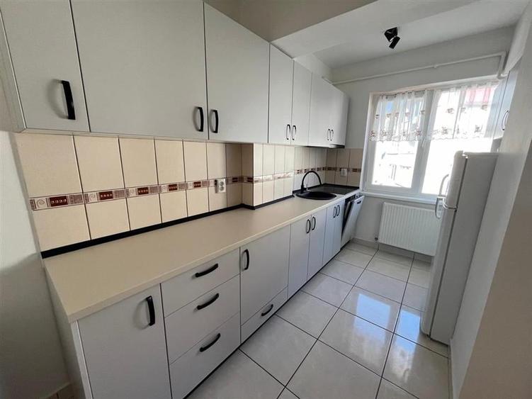 Apartament NOU 3 camere 2 bai balcon si parcare zona centrala - 12