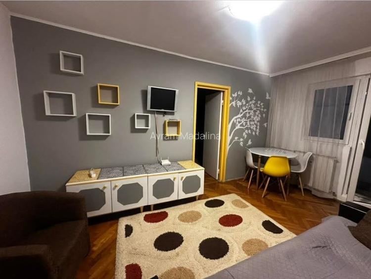 Scoala nr 8_apartament 40mp,pret 62.000E