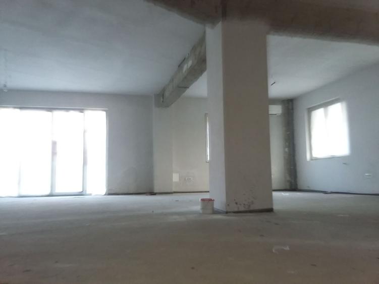 Spatiu stradal in vila Mihai Bravu | Piata Muncii 300mp sector 2 pentru stomatol - 1