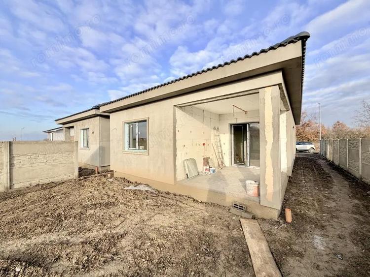 Duplex despartit prin camera tehnica - 81 mp - Mosnita Noua - 1