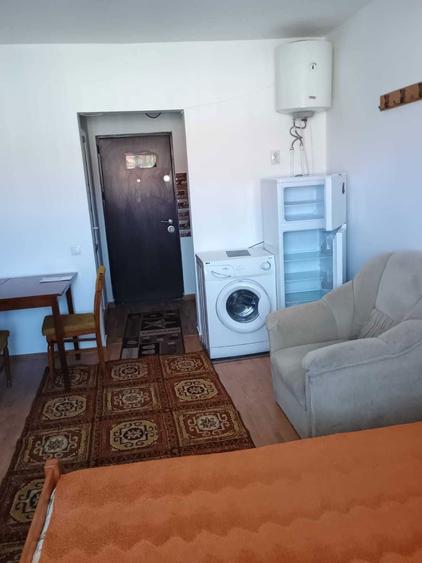 Garsoniera de inchiriat - DOAR termen lung - 240 Euro + garantie - 4