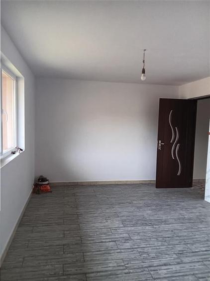 Chiperesti  Tomesti  Vila P+E SU=236mp 5 dormitoare living doua bai garaj TEREN - 11