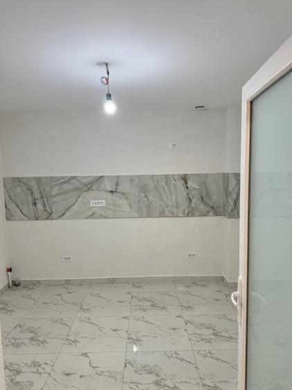 Spatiu comercial de vanzare, central, BUHUSI, jud. Bacau - 14