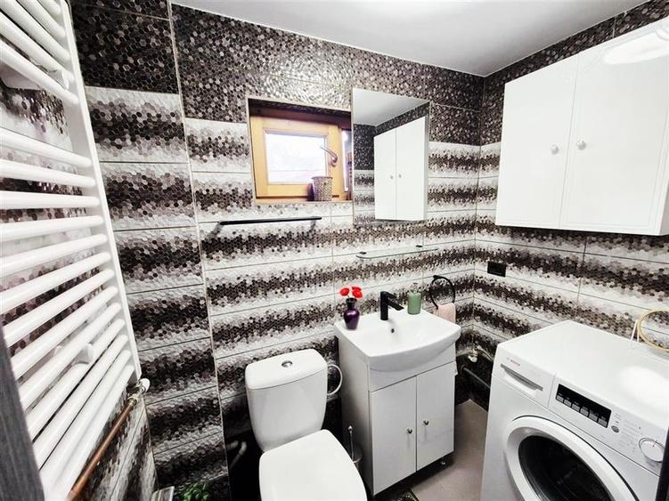 Casa de vanzare in Tatarasi - 13