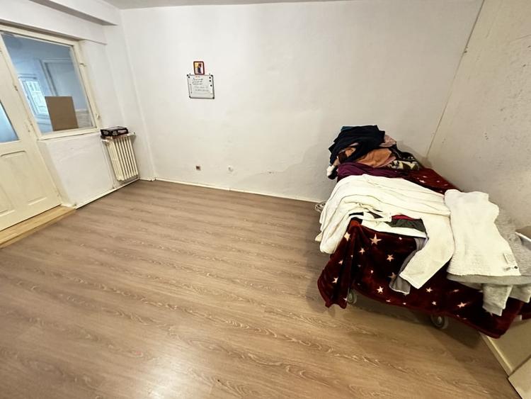 SPATIU COMERCIAL I 110 mp I De vanzare I zona Sub STADION I Cu vad bun I - 1