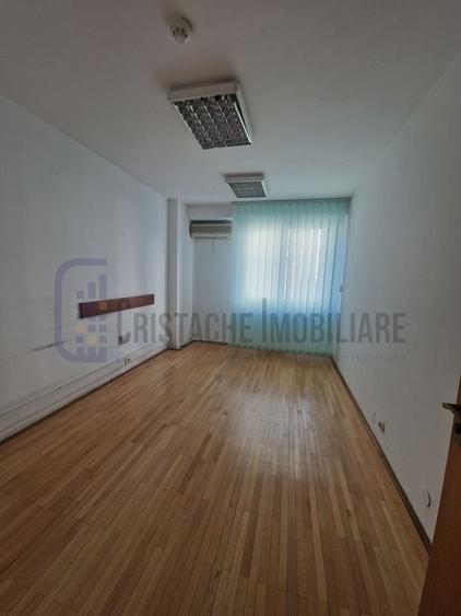 Birou 4 camere, decomandat, nemobilat, se preda igenizat - 4