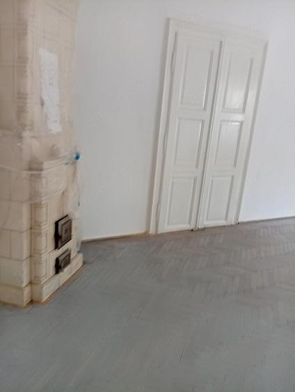 Apartament cu 2 camere nedecomandat în Central
