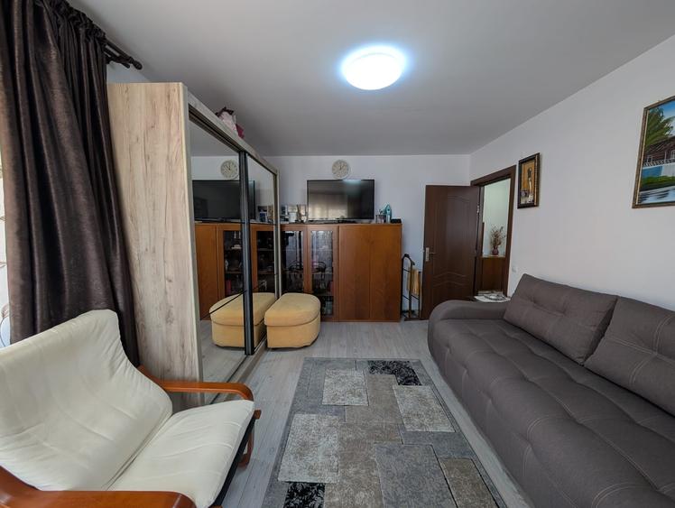 Apartament cu 2 camere decomandat, mobilat în Florești — fotografia 2