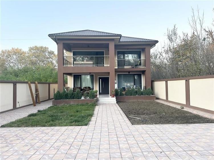 Casa de 300 mp, amplasata pe teren de 500 mp, Mamaia Nord - 2